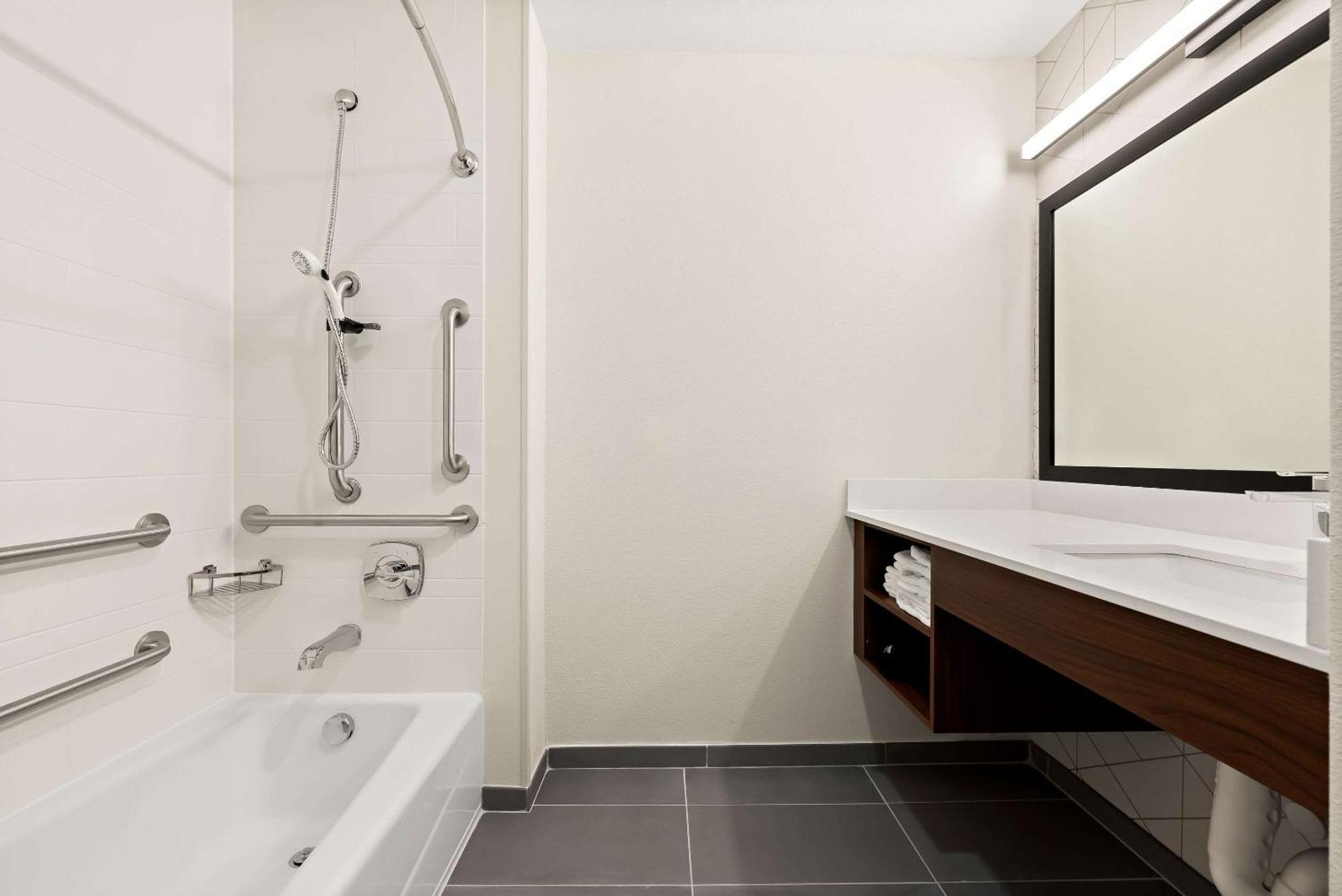 Everhome Suites Huntsville - Research Park Dış mekan fotoğraf